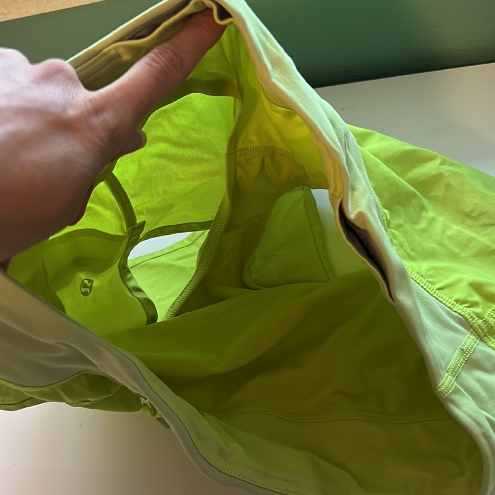 Lululemon Speed Up Short 2.5" - Rare Lime Green - Size 8 - Picture 5 of 5
